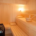 Novotel Sud Hotell 4*