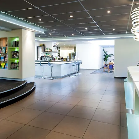 Hotel Novotel Sud 4*