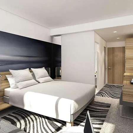 Novotel Sud Hotel 4*