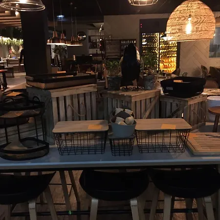 南瓦朗斯诺富特酒店