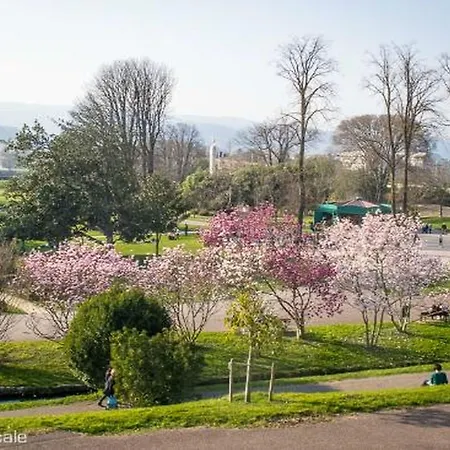 Novotel Sud Отель