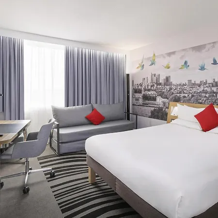 Hotel Novotel Sud 4*