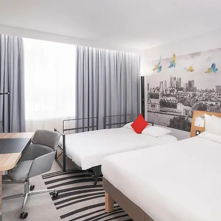 Отель Novotel Sud 4*