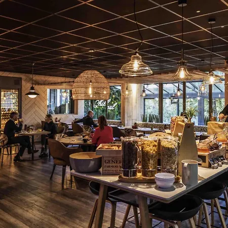 Отель Novotel Sud 4*