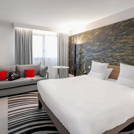 Hotel Novotel Sud 4*