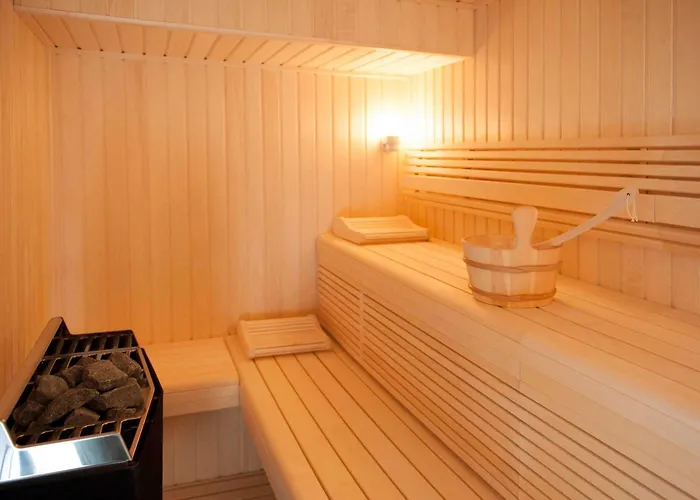 Novotel Sud Hotel 4*